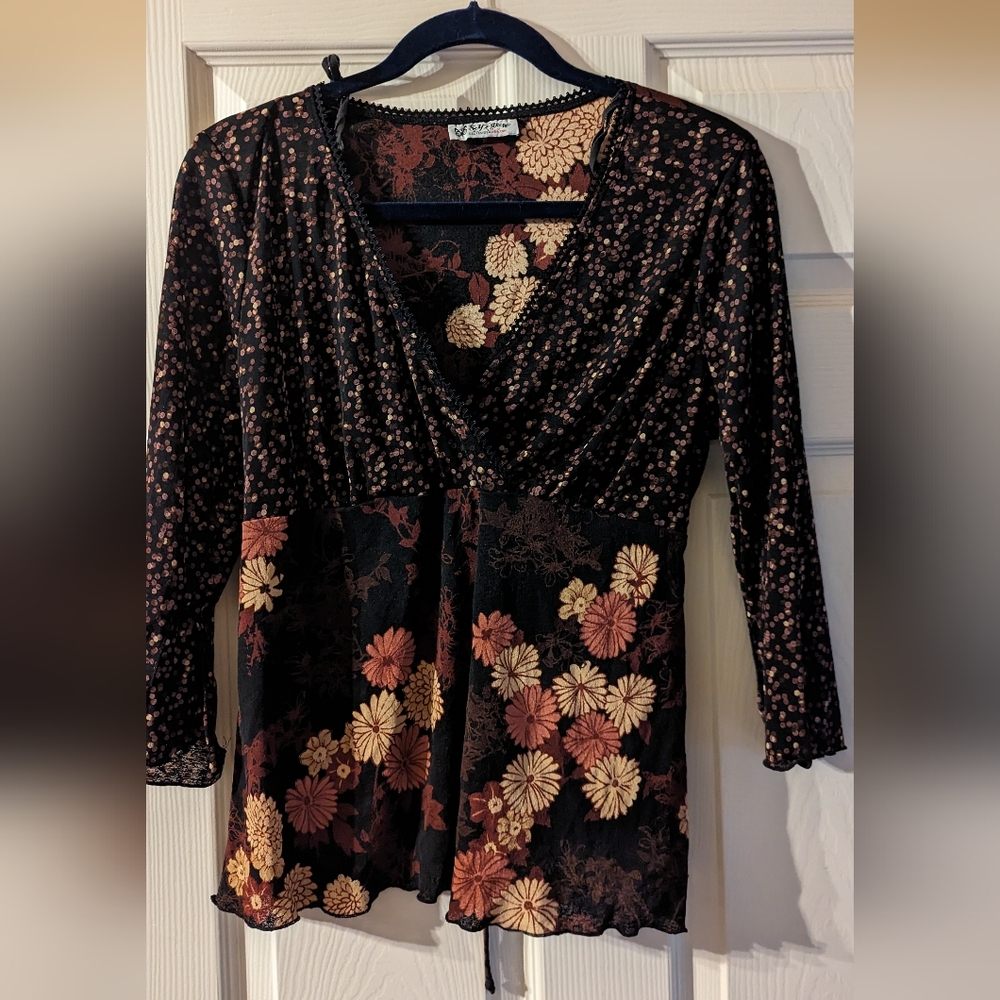 Sheer 3/4 sleeve top
